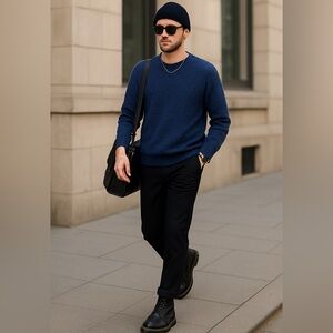 BNWT 100% Cotton Men’s Blue Knit Sweater